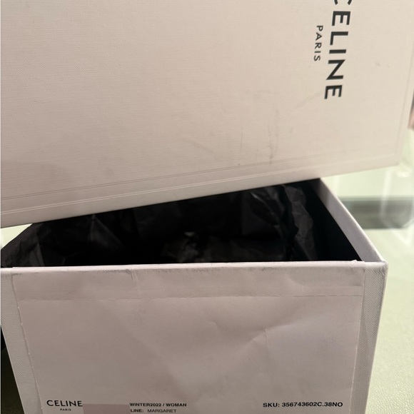 Celine - Picture 10 of 12